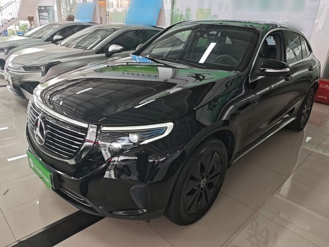 Mercedes-Benz EQC - фото 0