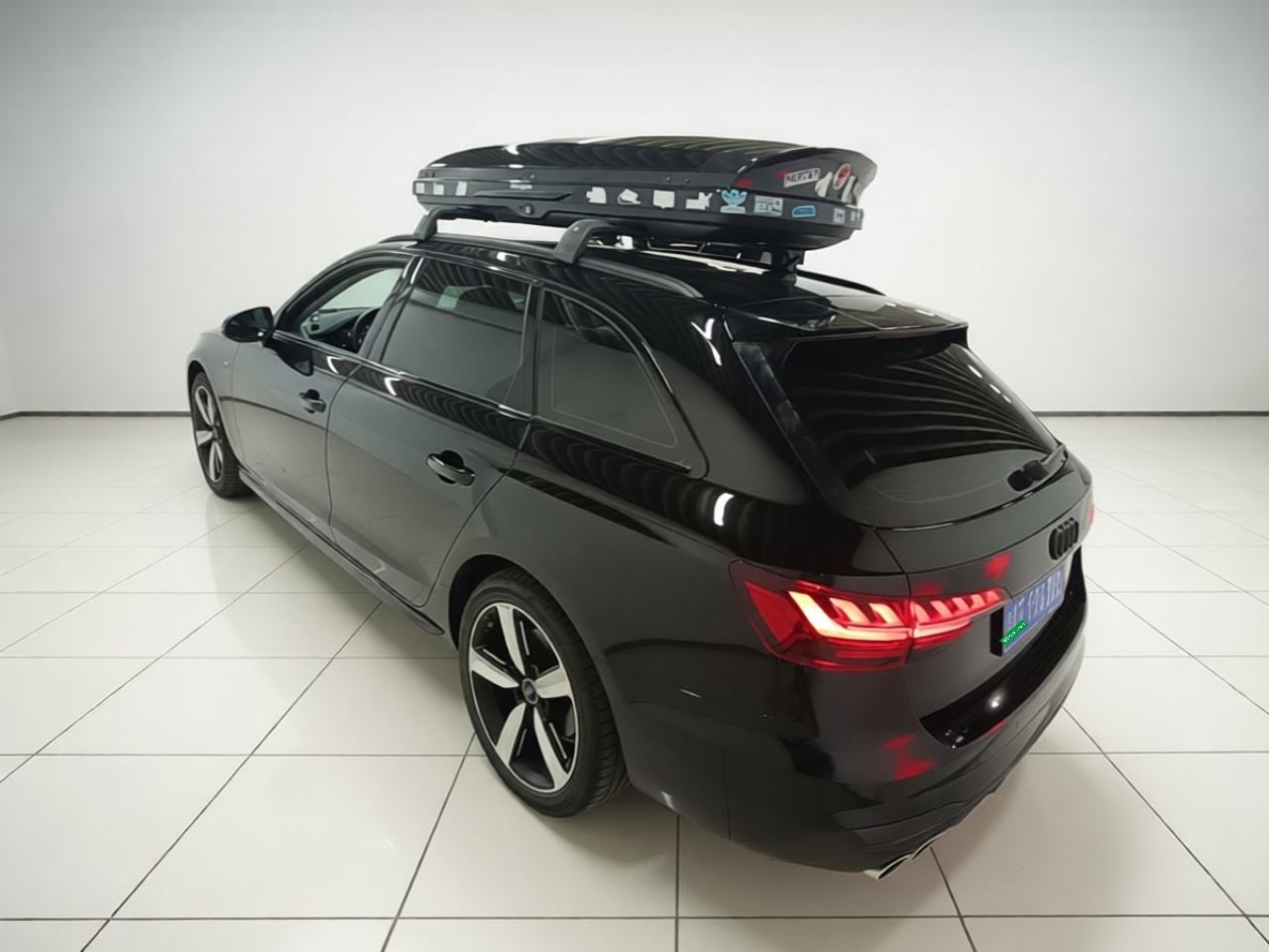 Audi A4 (Import) - фото 3