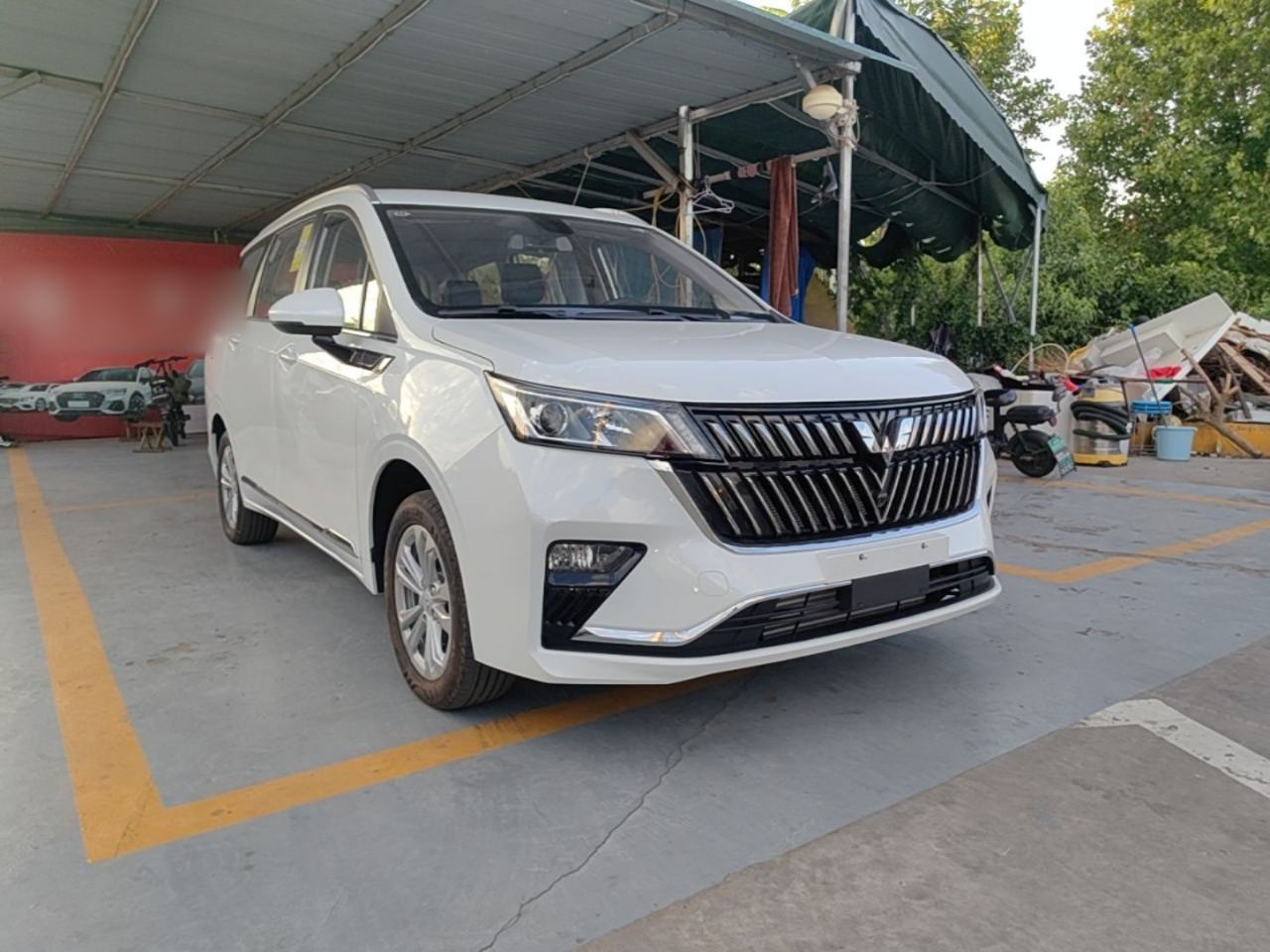 Wuling Jiachen - фото 4