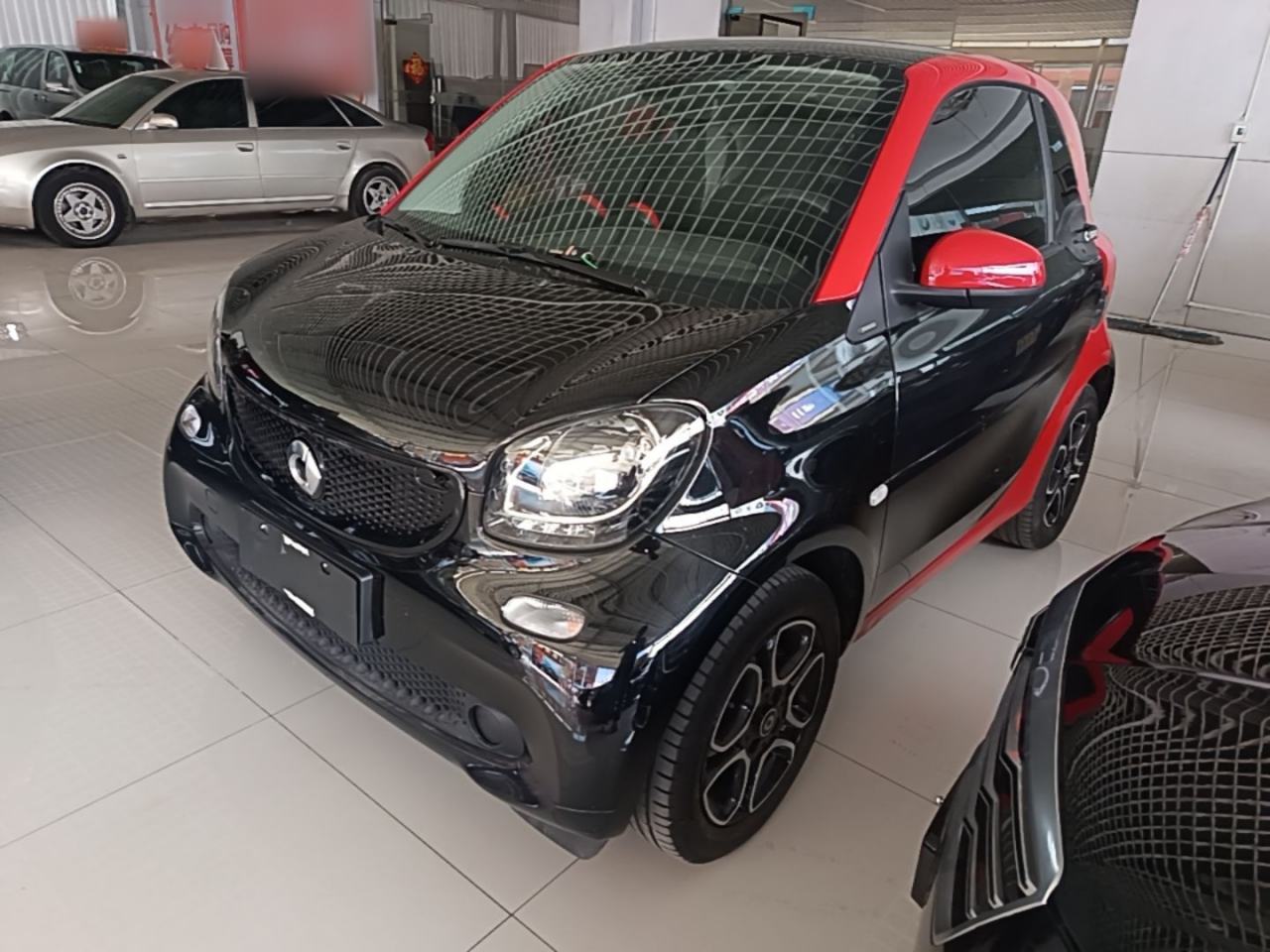 smart fortwo - фото 0