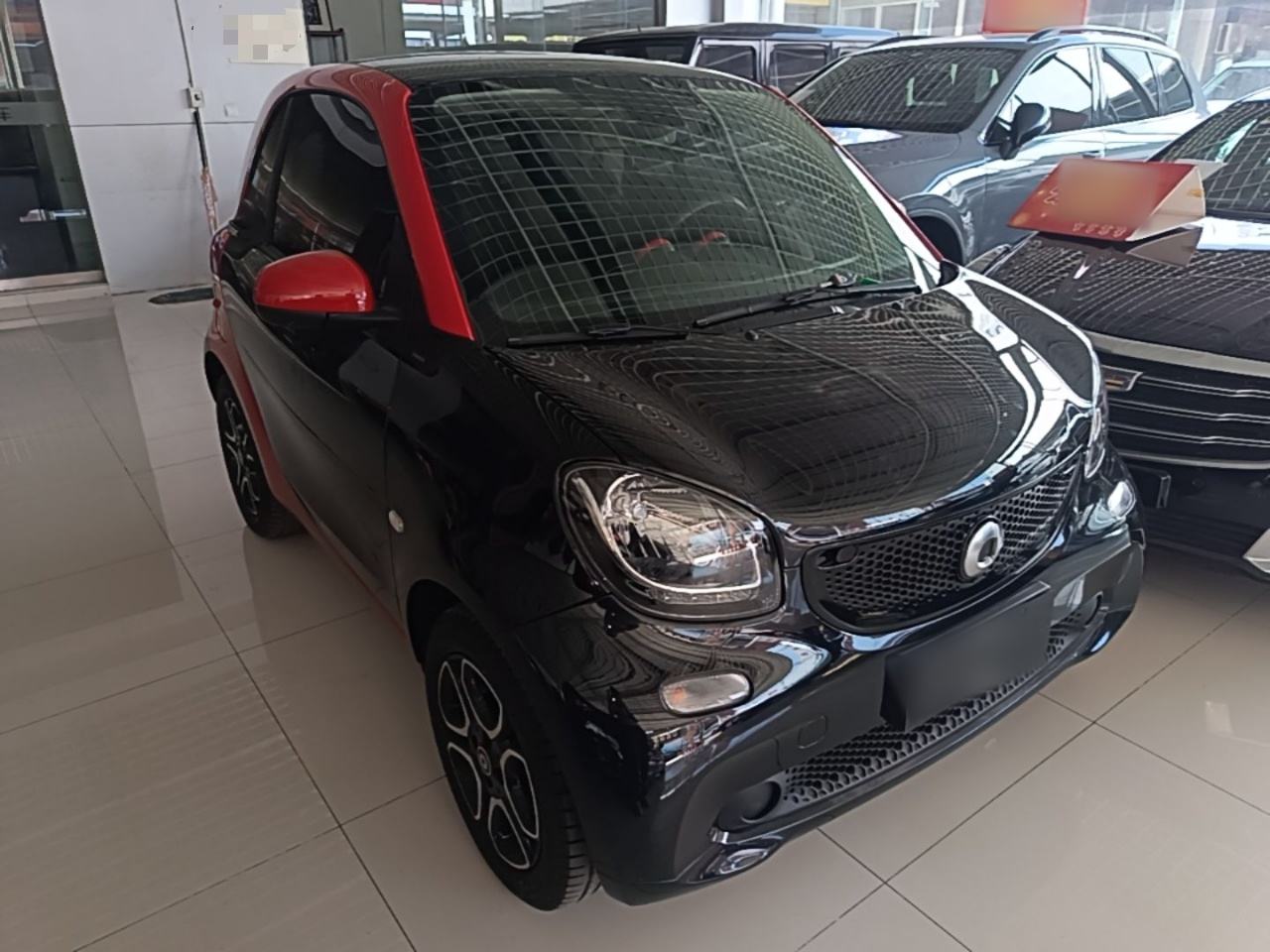 smart fortwo - фото 2
