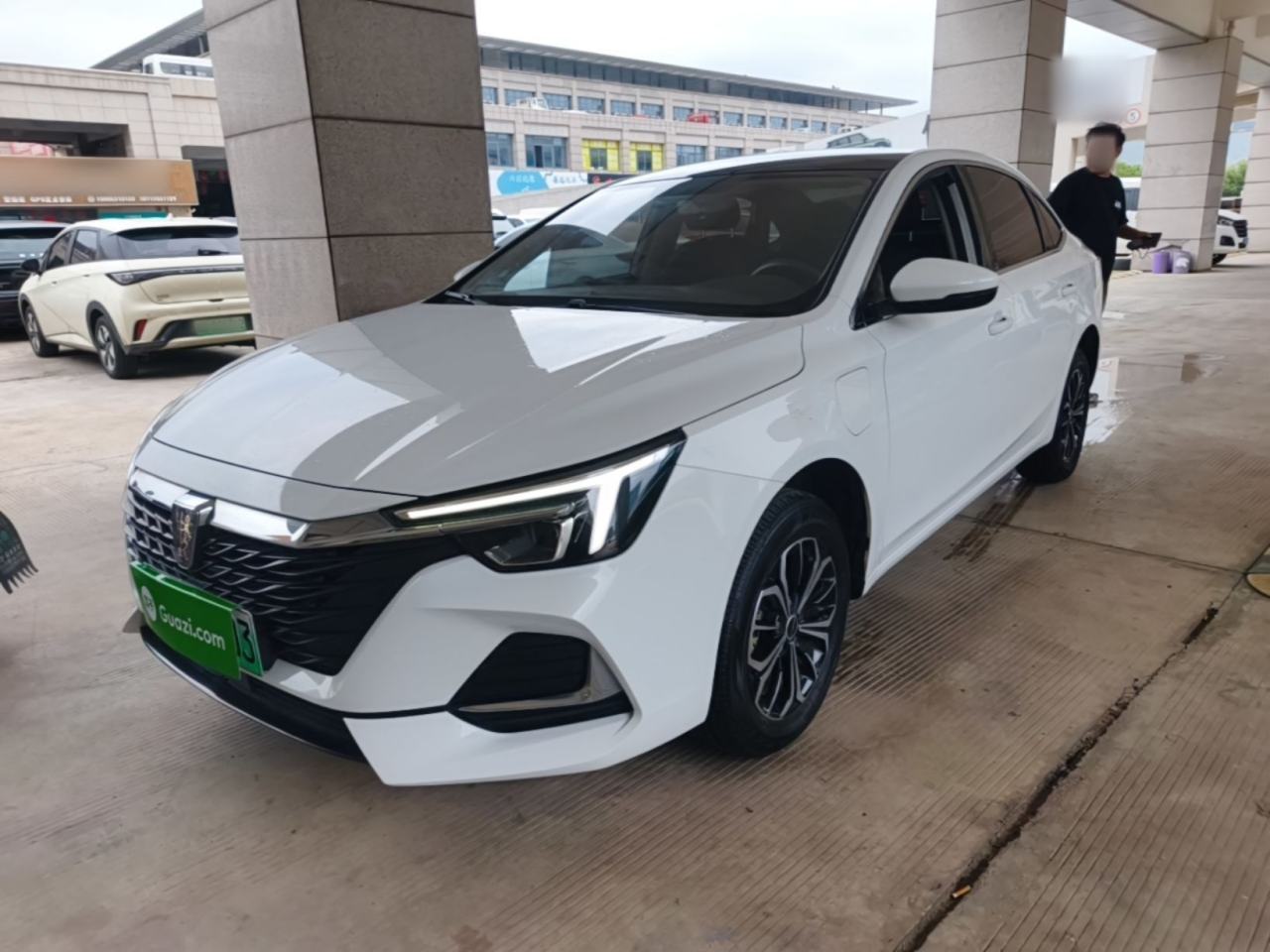 Roewe i6 MAX - фото 0