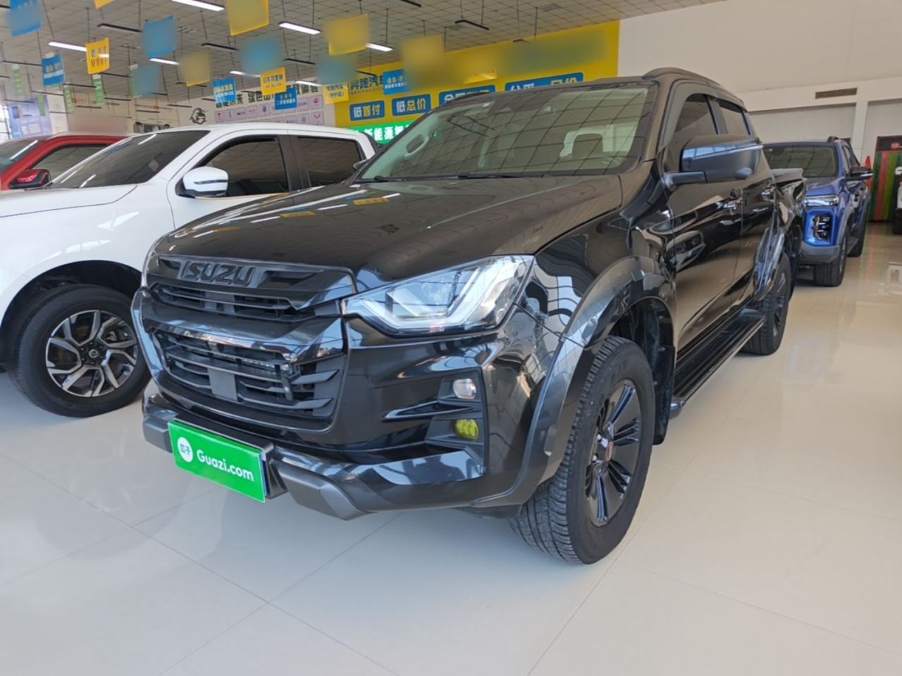 Isuzu D-MAX - фото 0