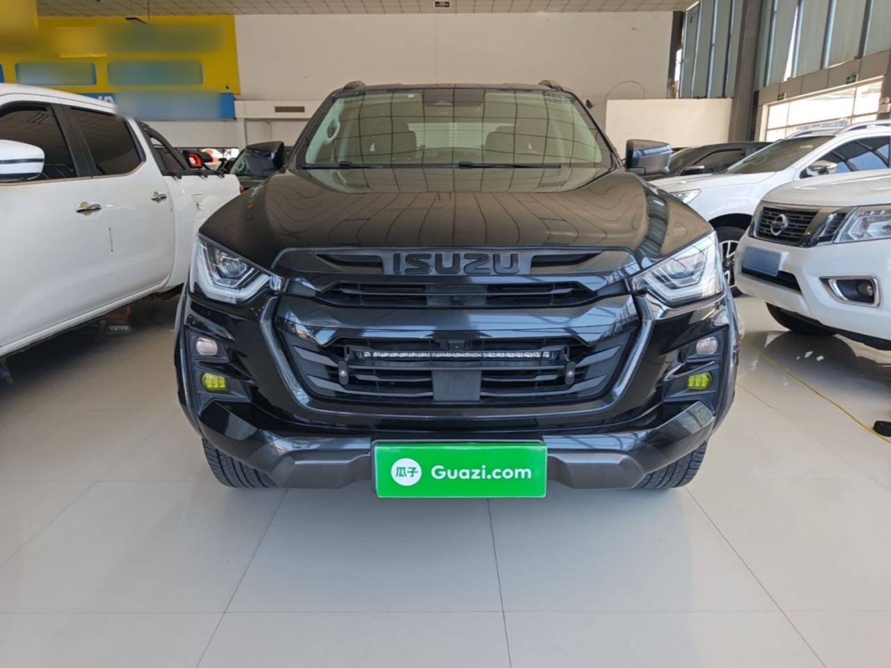 Isuzu D-MAX - фото 1