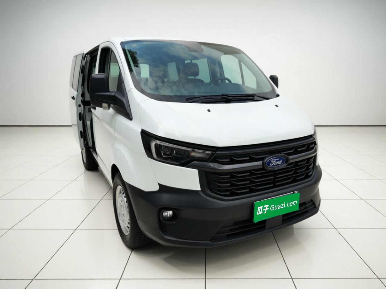 Ford Transit - фото 2