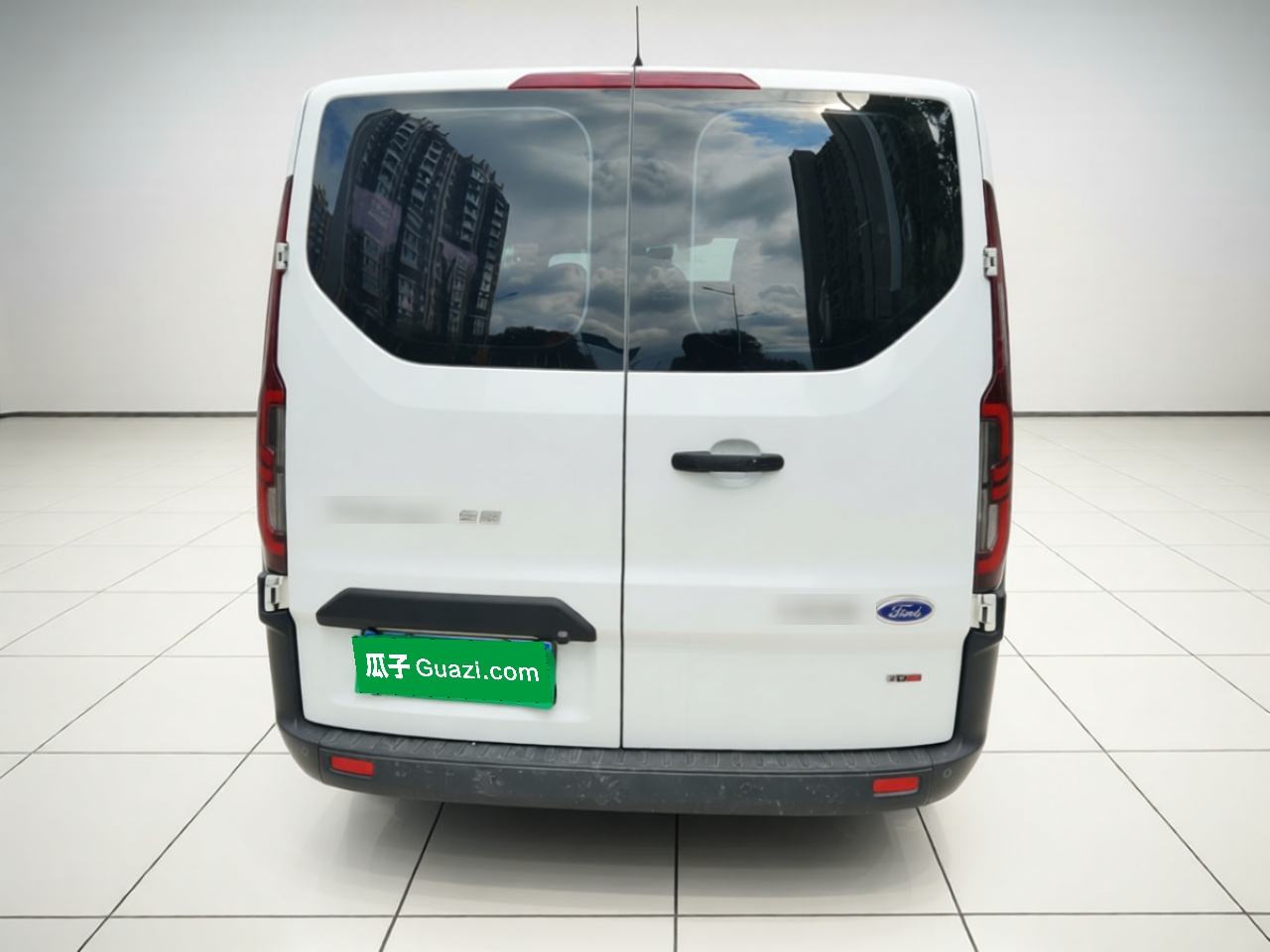 Ford Transit - фото 4