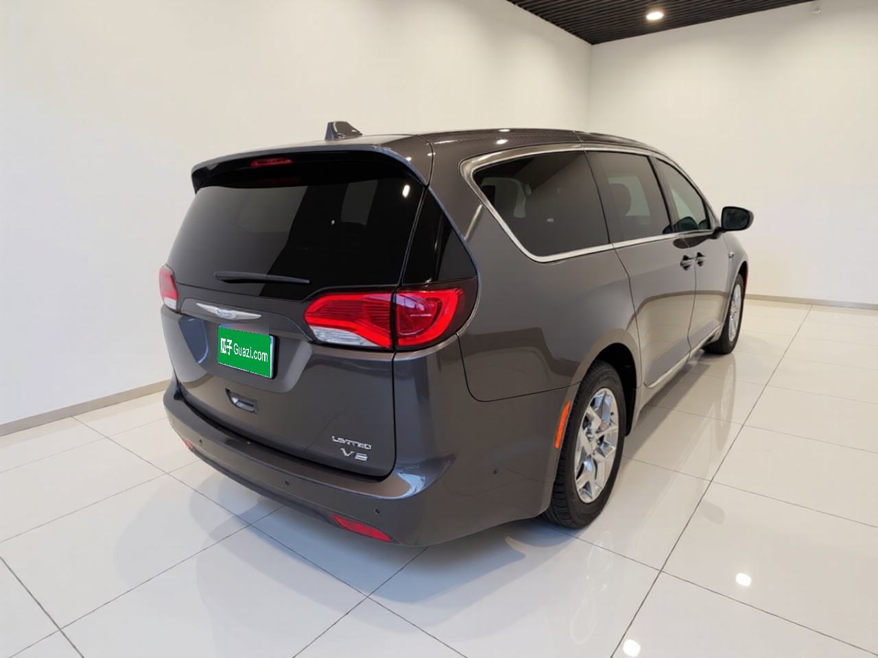 Chrysler Grand Voyager (Import) - фото 3