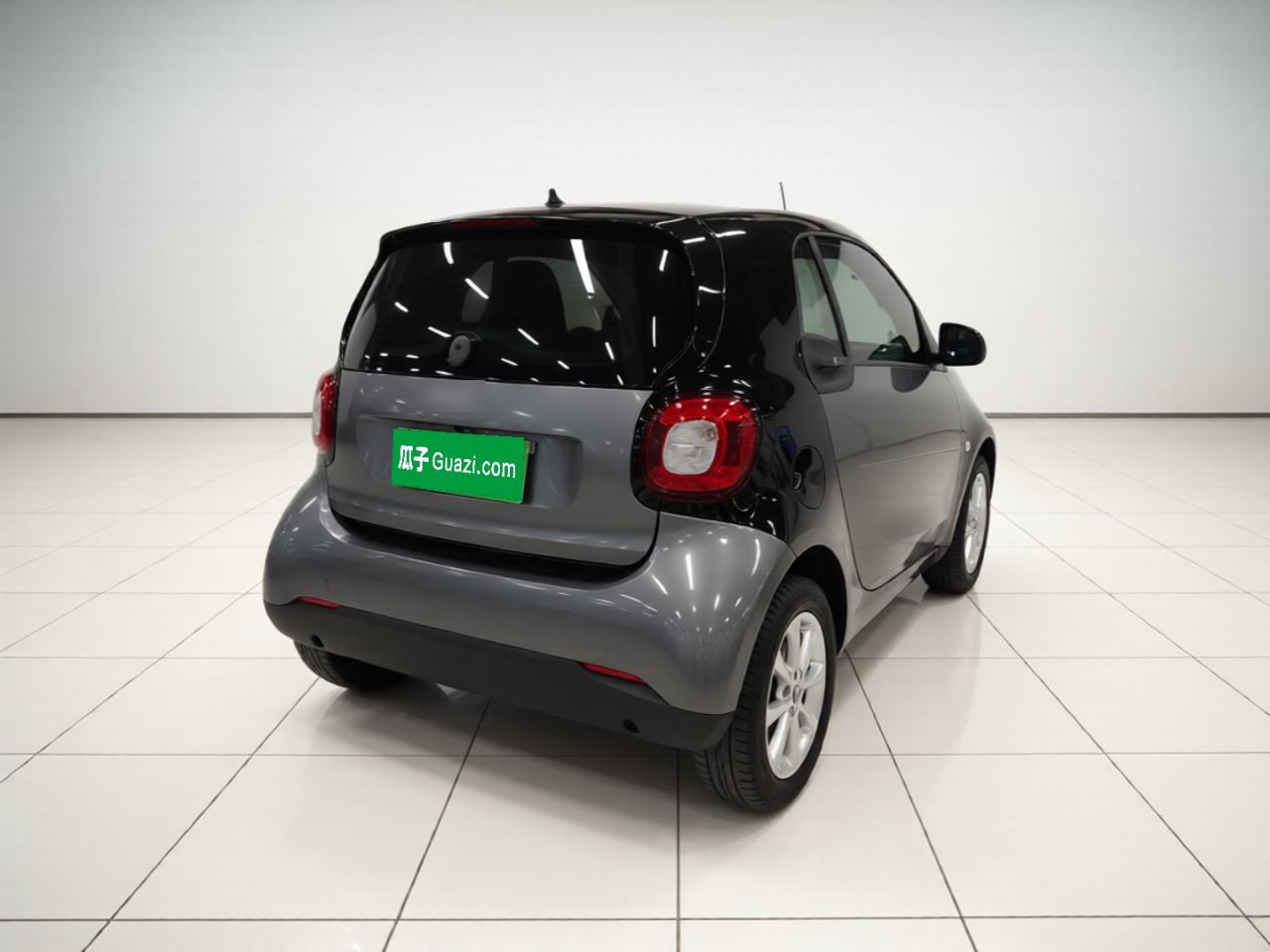 smart fortwo - фото 3