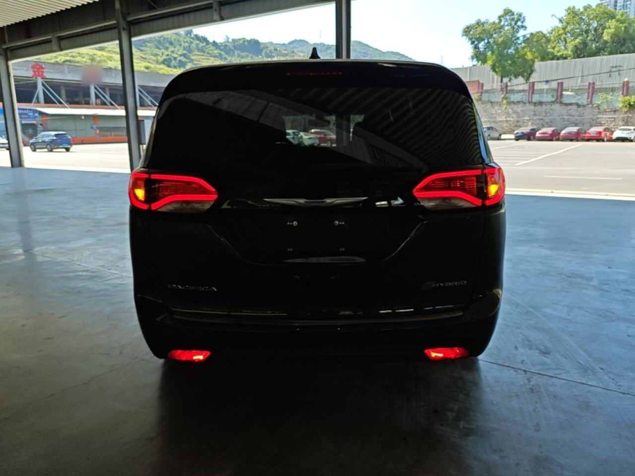 Chrysler PHEV( ) - фото 2