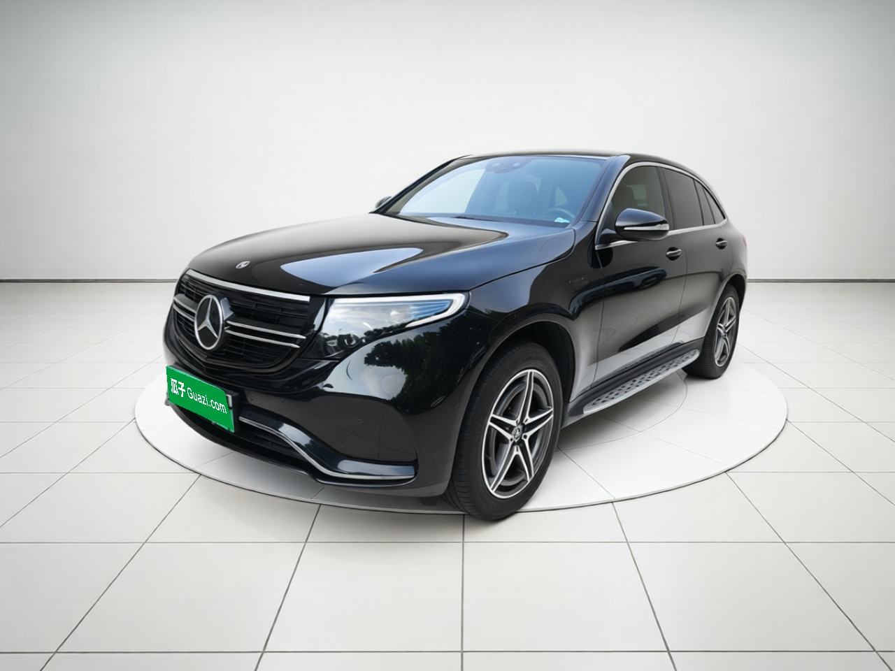 Mercedes-Benz EQC - фото 0
