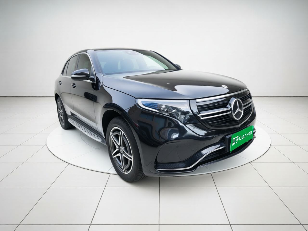 Mercedes-Benz EQC - фото 2