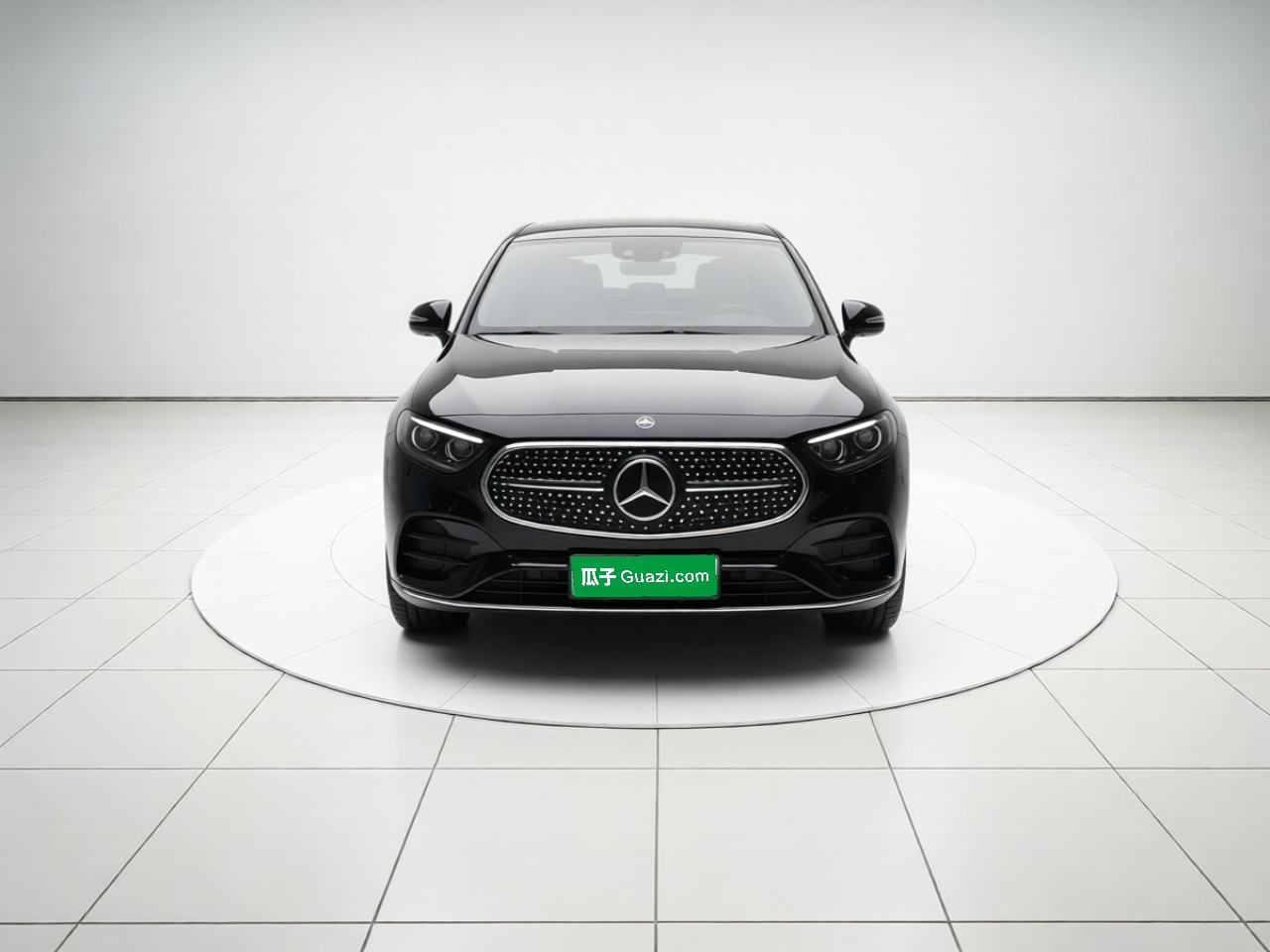 Mercedes-Benz EQC - фото 4