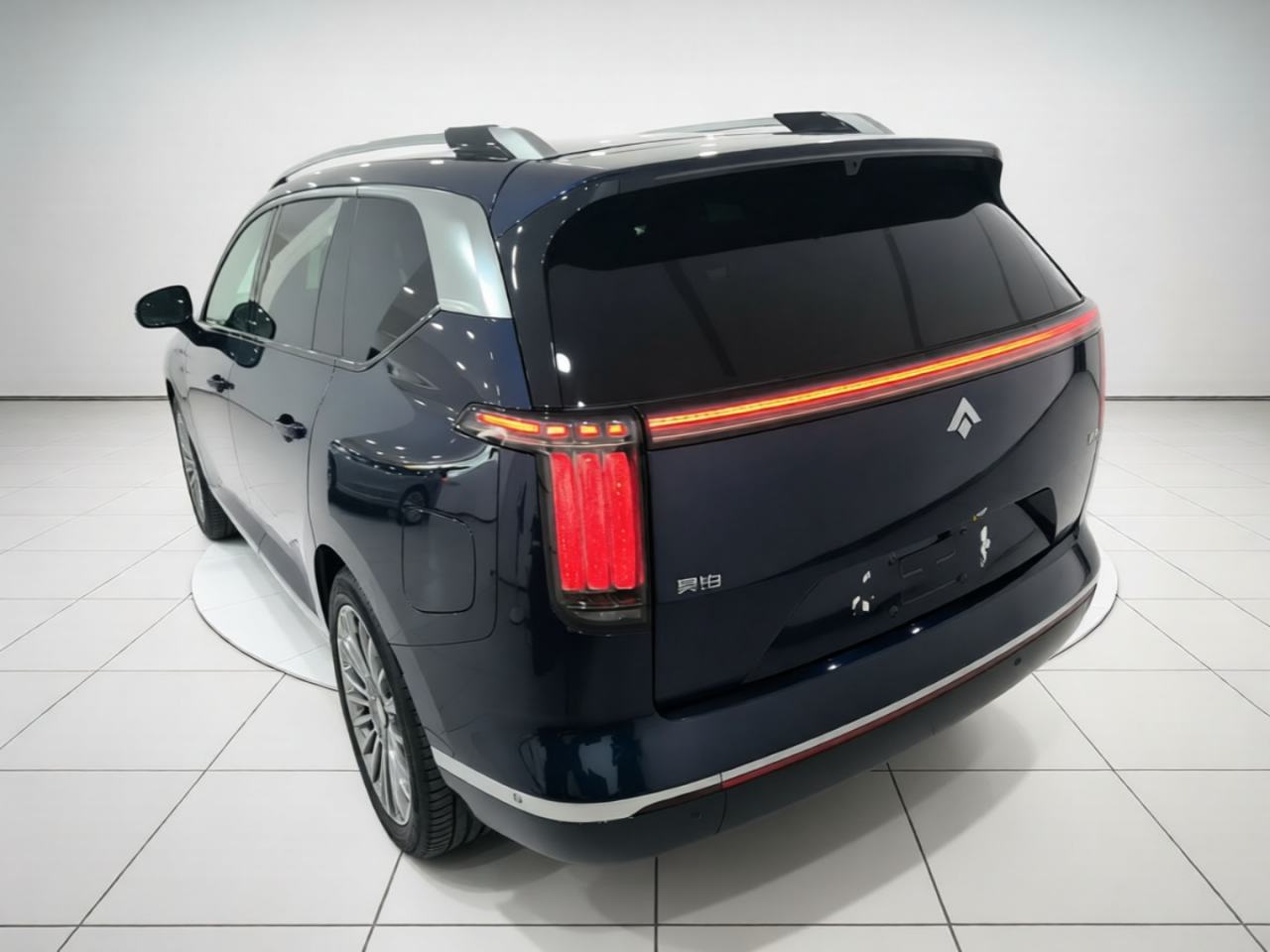GAC Hyptec HL - фото 3