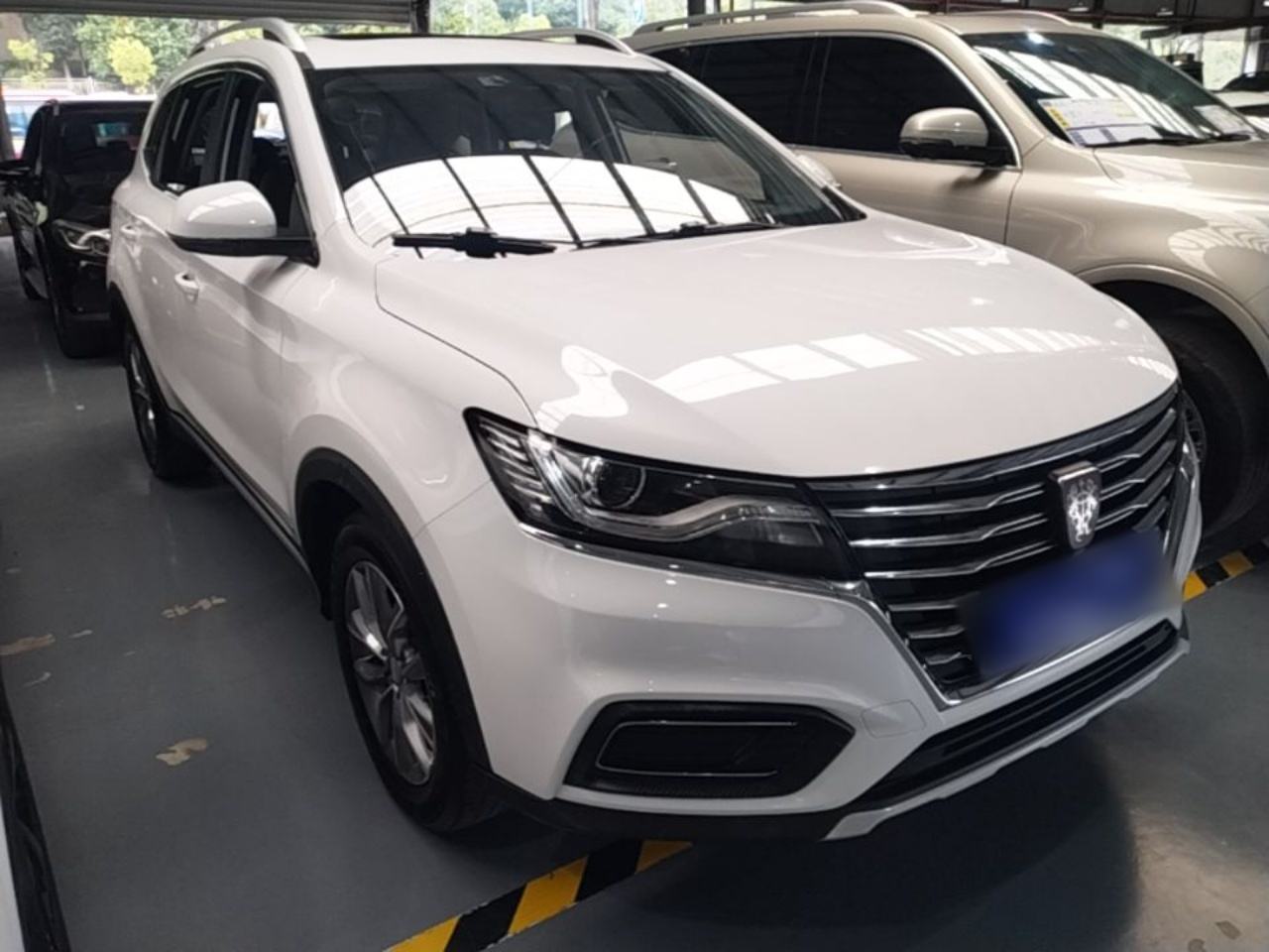 Roewe RX5 - фото 2
