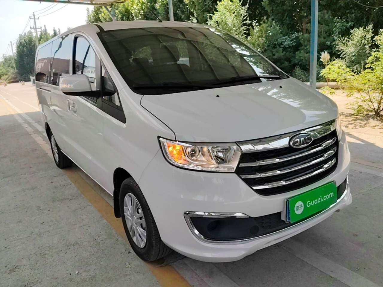 JAC Refine M3 - фото 4
