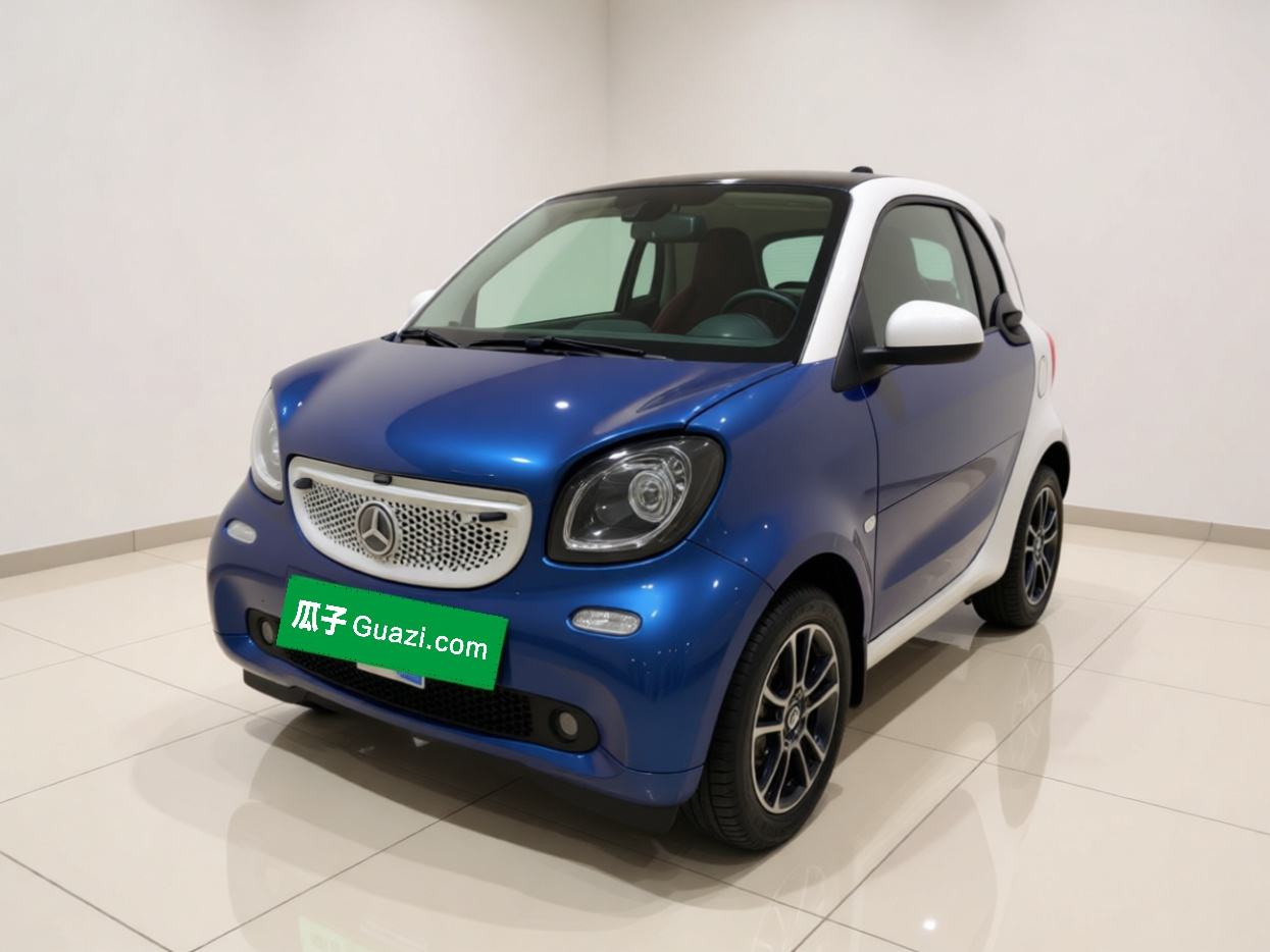 smart fortwo - фото 0