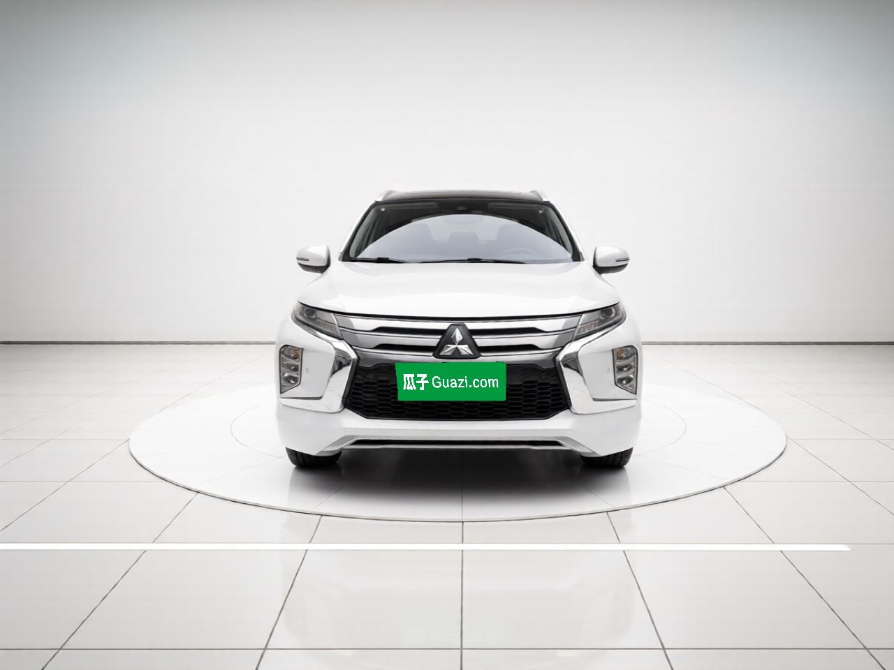 Mitsubishi Pajero Sport (Import) - фото 1