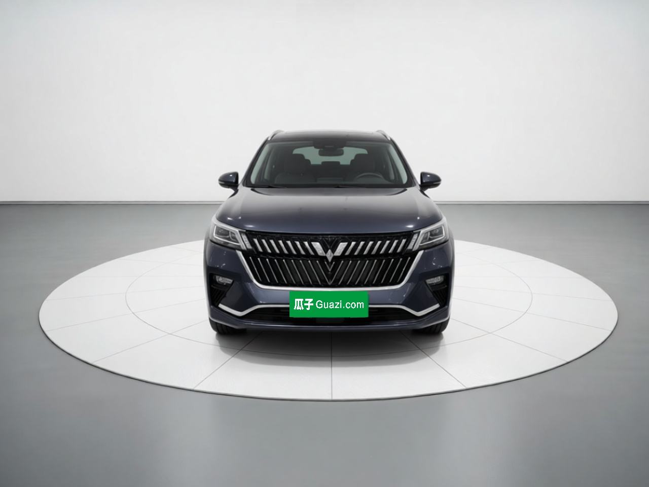 Wuling Jiachen - фото 1