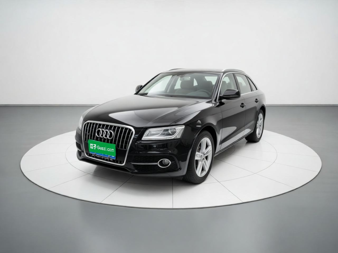 Audi Q5 - фото 0