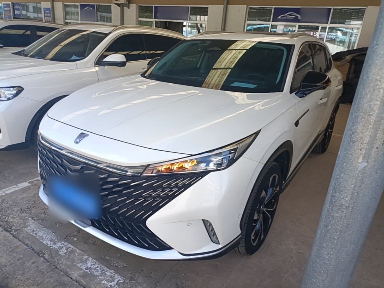 Roewe RX5 - фото 0