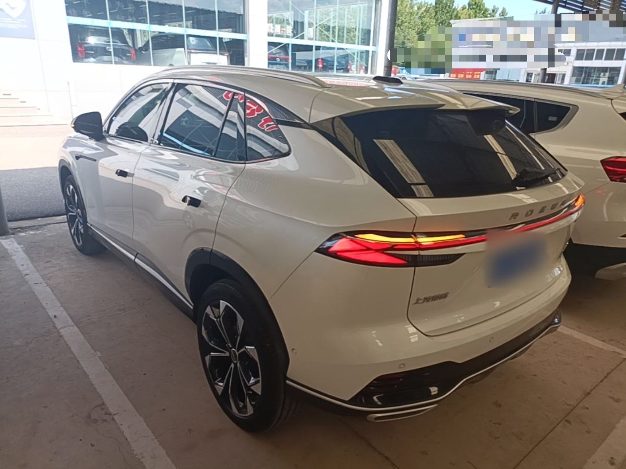 Roewe RX5 - фото 3