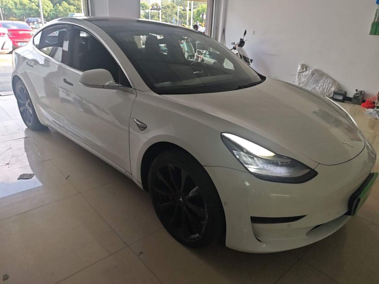 Tesla Model 3 (Import) - фото 4