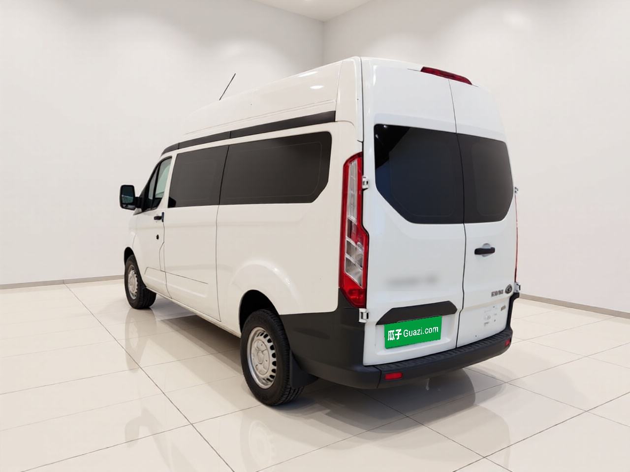 Ford Transit - фото 3