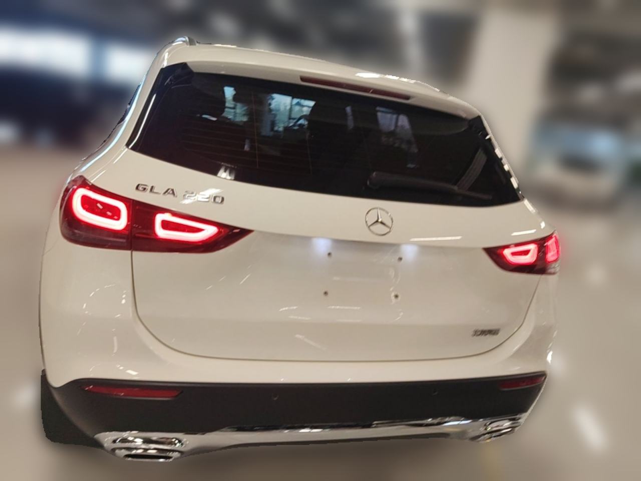 Mercedes-Benz GLA - фото 4