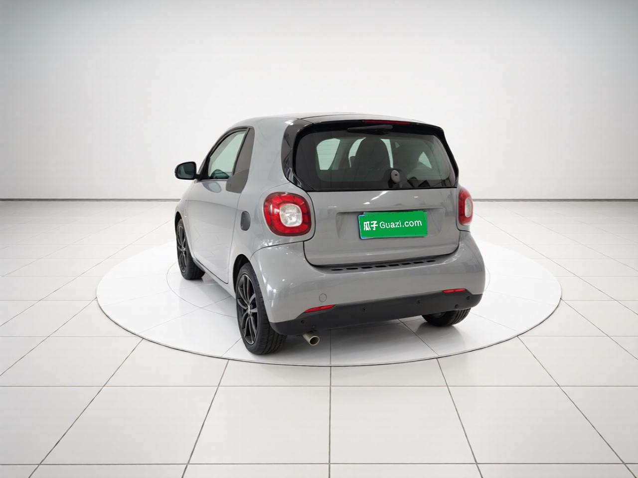 smart fortwo - фото 3