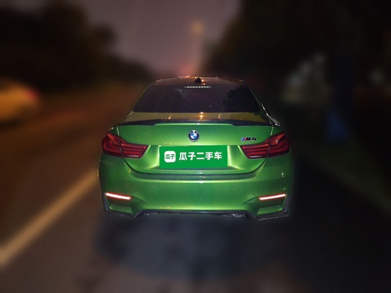 BMW M4 - фото 4