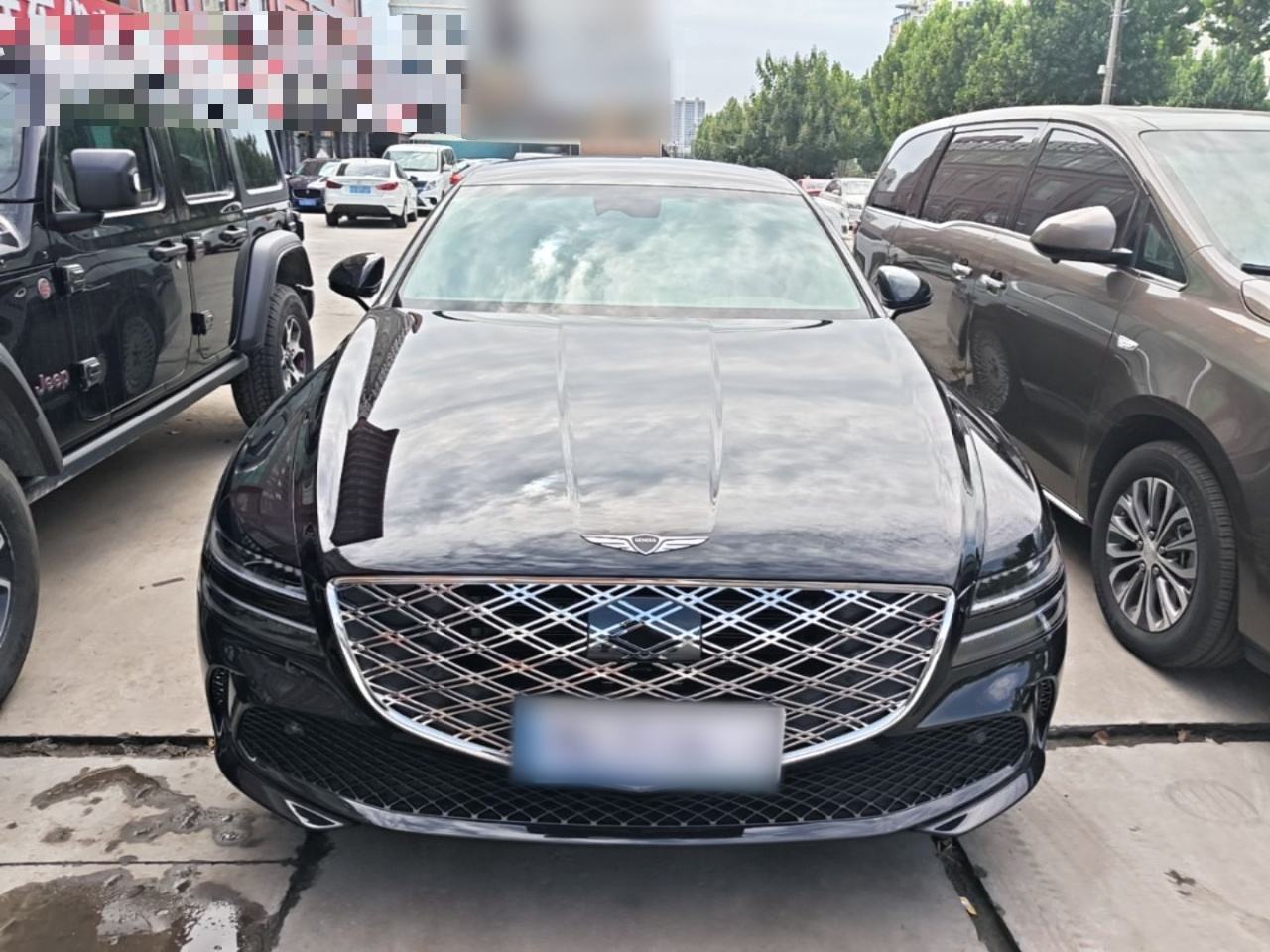 Genesis G80 - фото 1