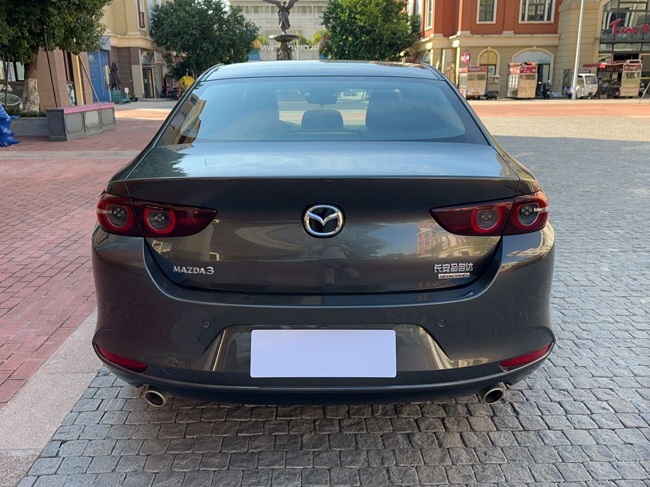 Mazda Mazda3 - фото 2