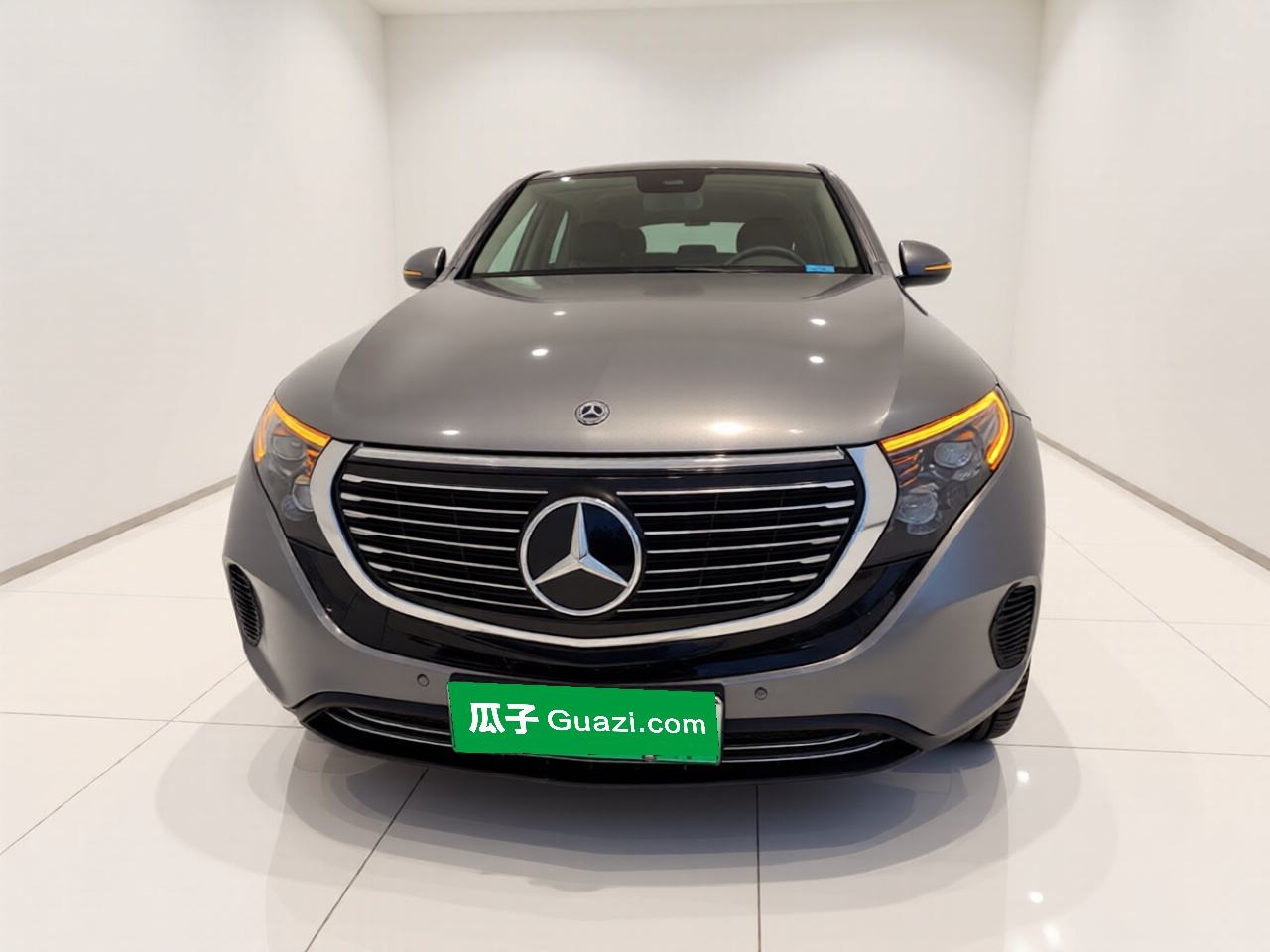 Mercedes-Benz EQC - фото 1