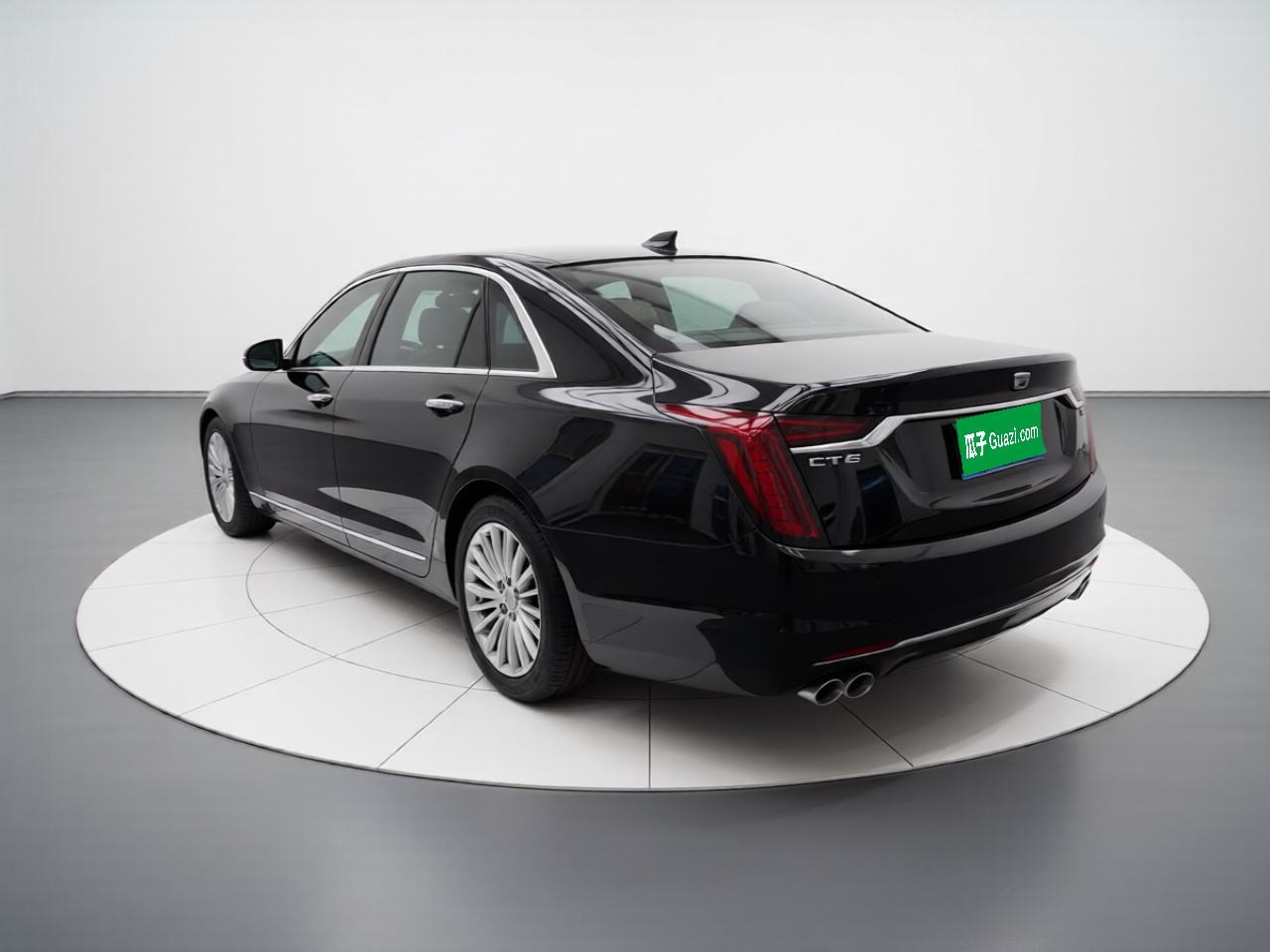 Cadillac CT6 - фото 3