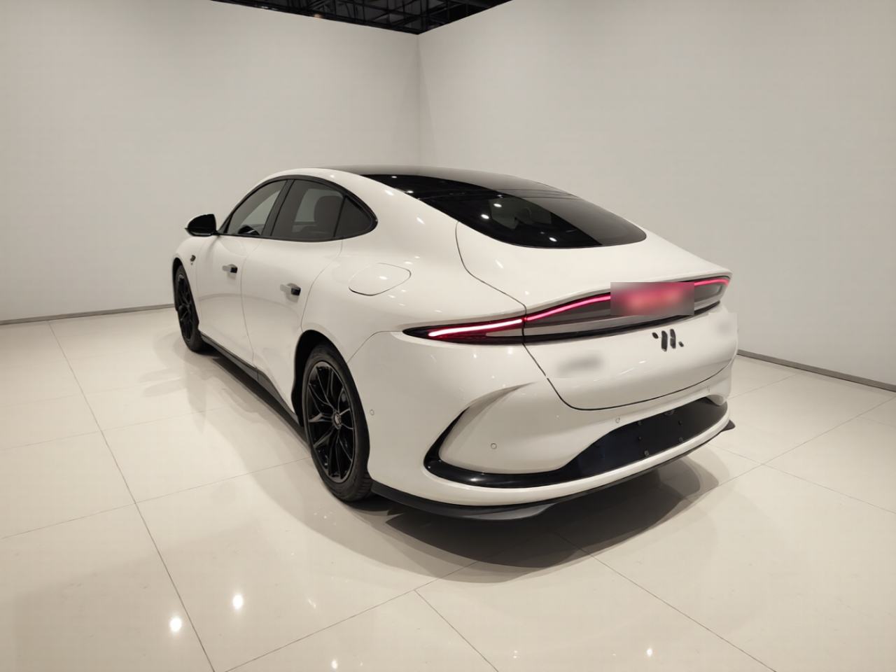 IM Motors L6 - фото 3
