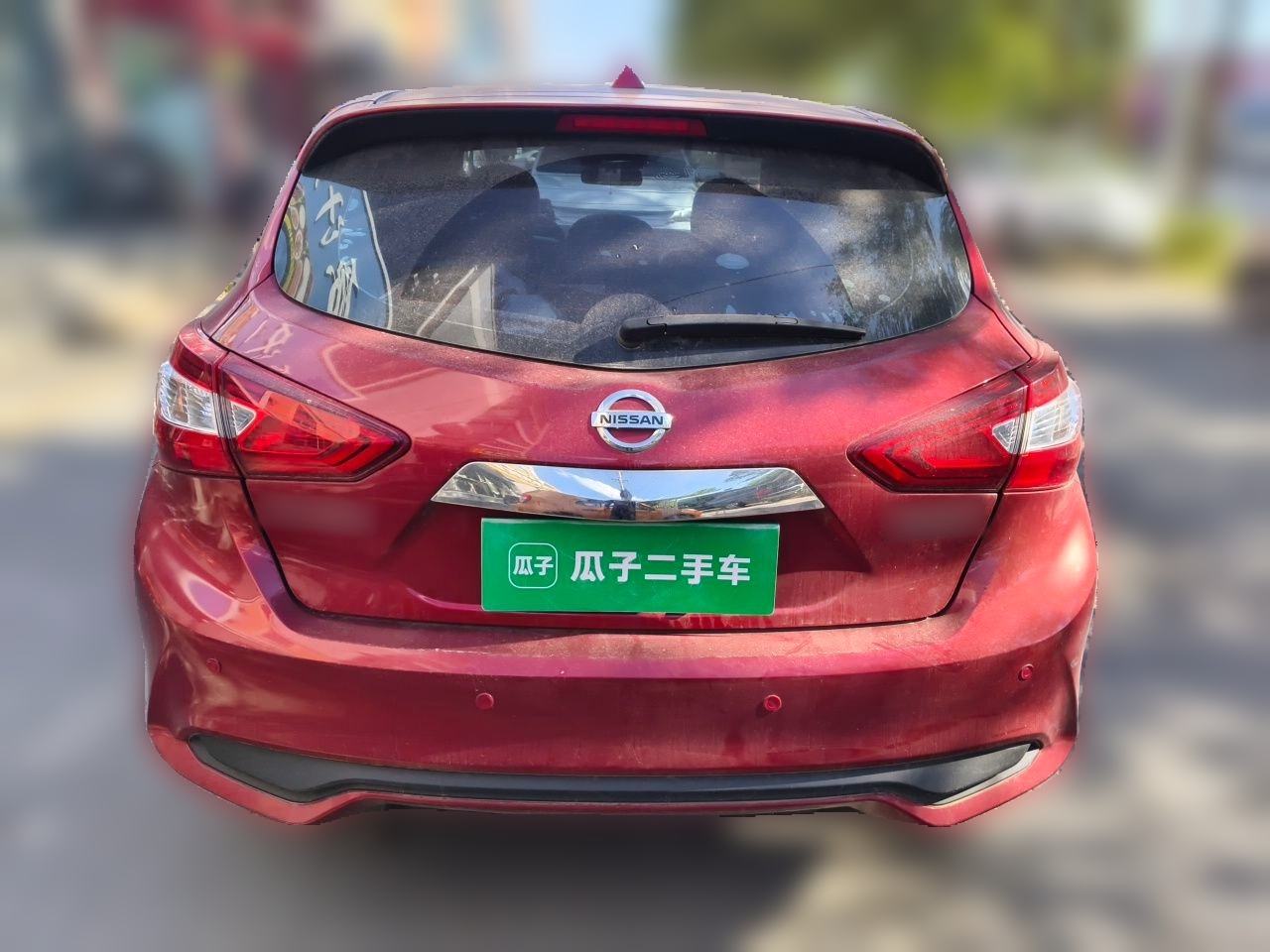 Nissan Tiida - фото 4