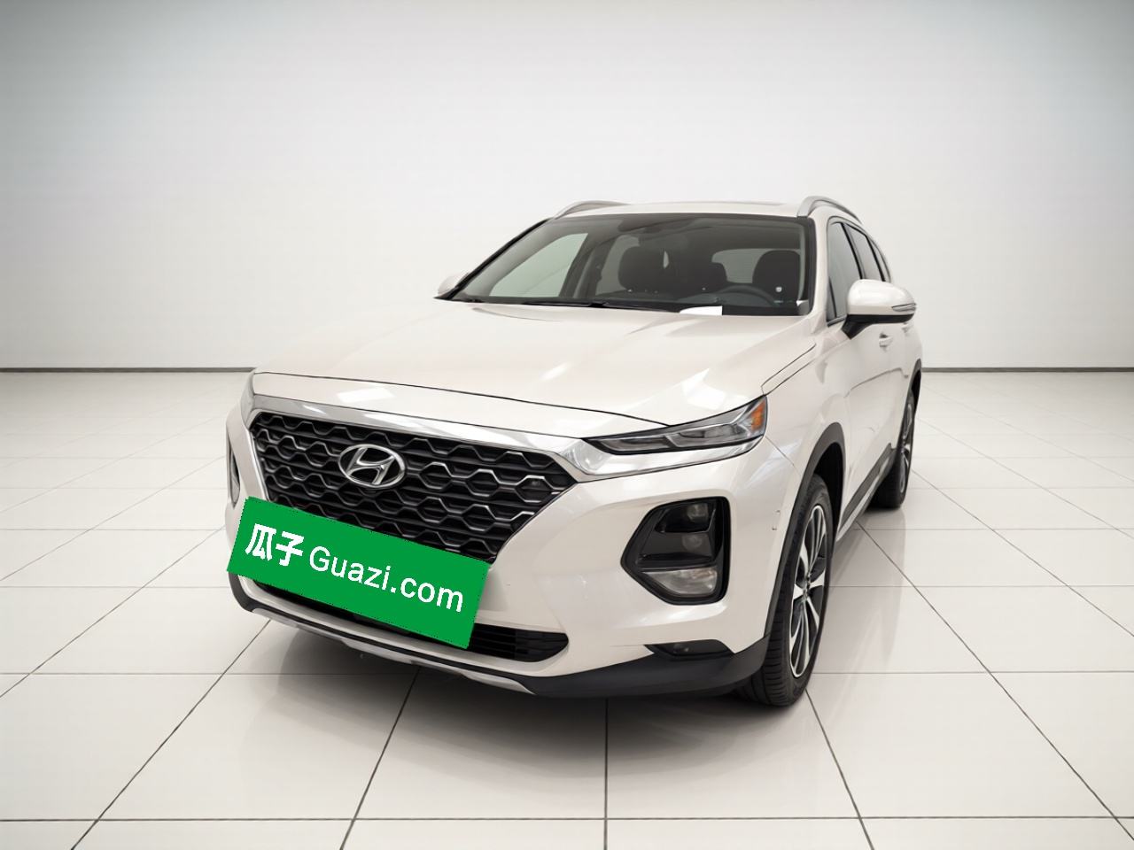 Hyundai Santa Fe - фото 0
