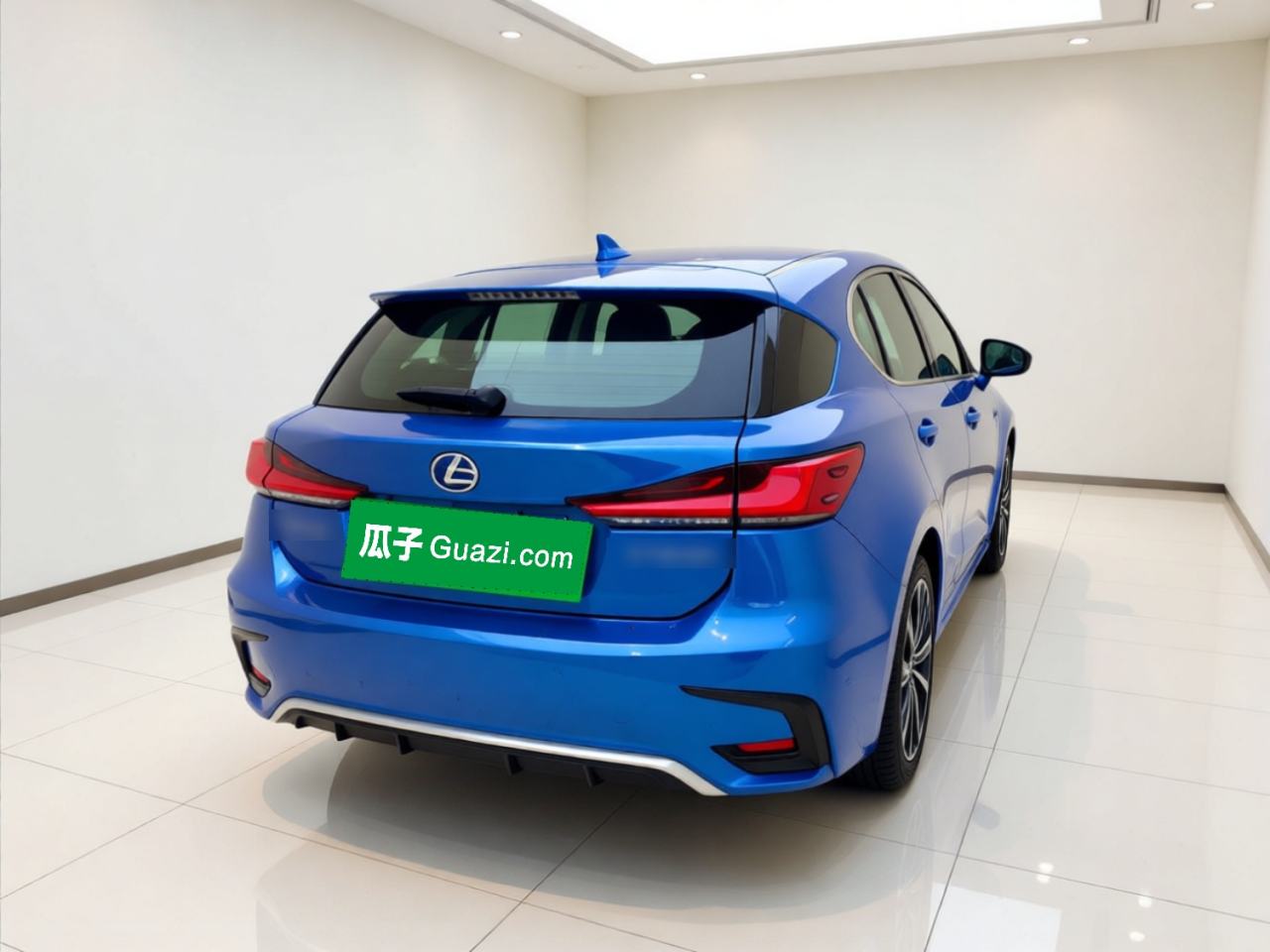Lexus CT - фото 4