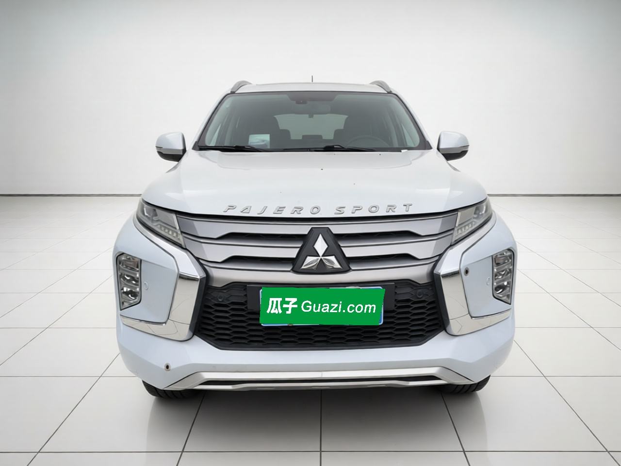 Mitsubishi Pajero Sport (Import) - фото 1