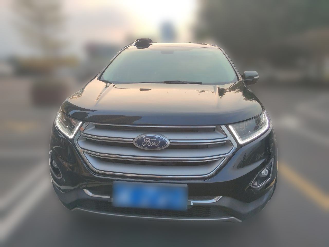 Ford Edge - фото 1