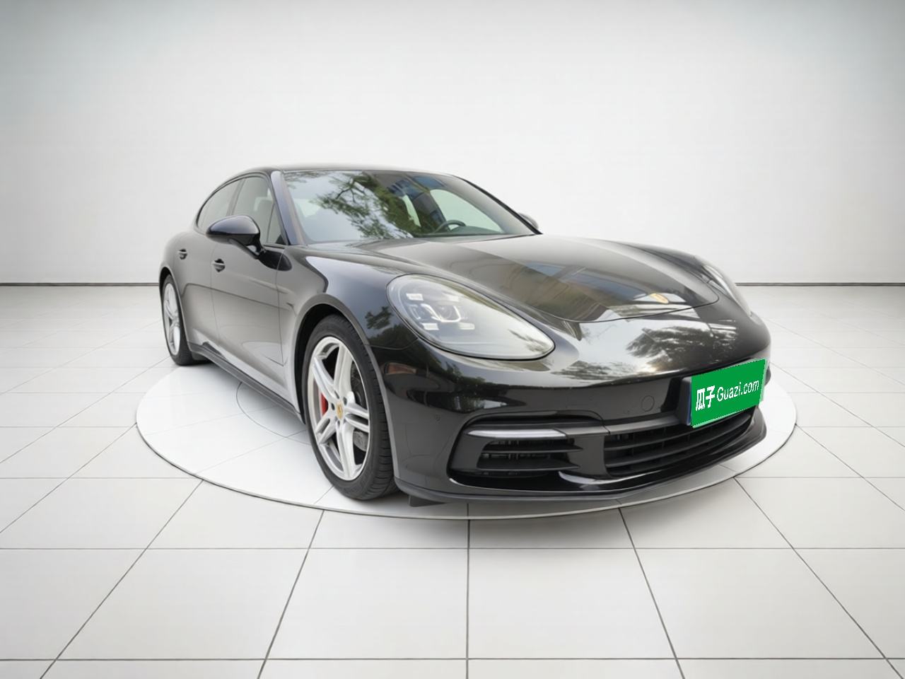 Porsche Panamera - фото 2