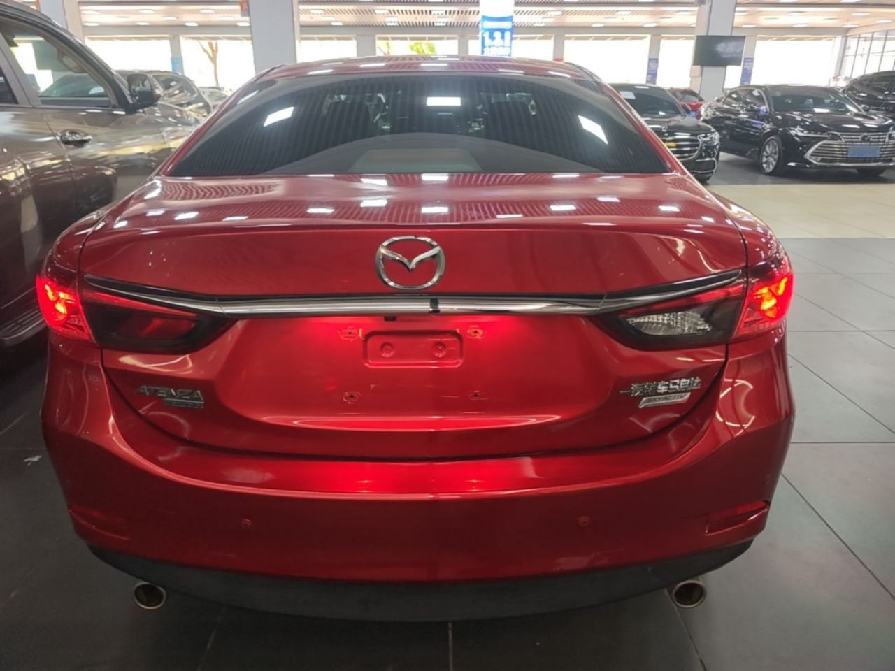 Mazda Atenza - фото 4
