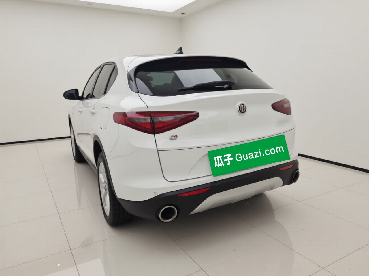 Alfa Romeo Stelvio - фото 3