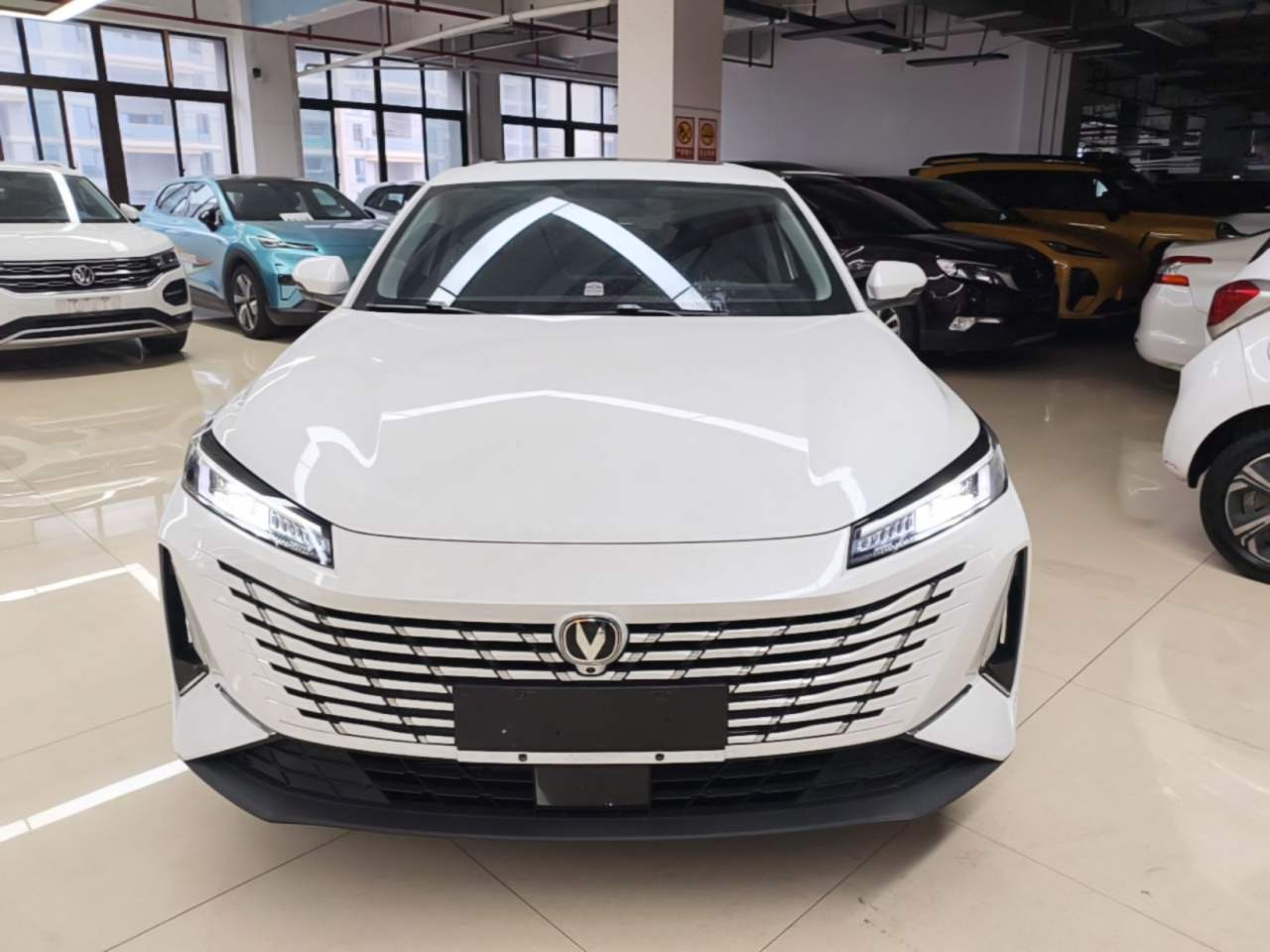 Changan Eado - фото 1