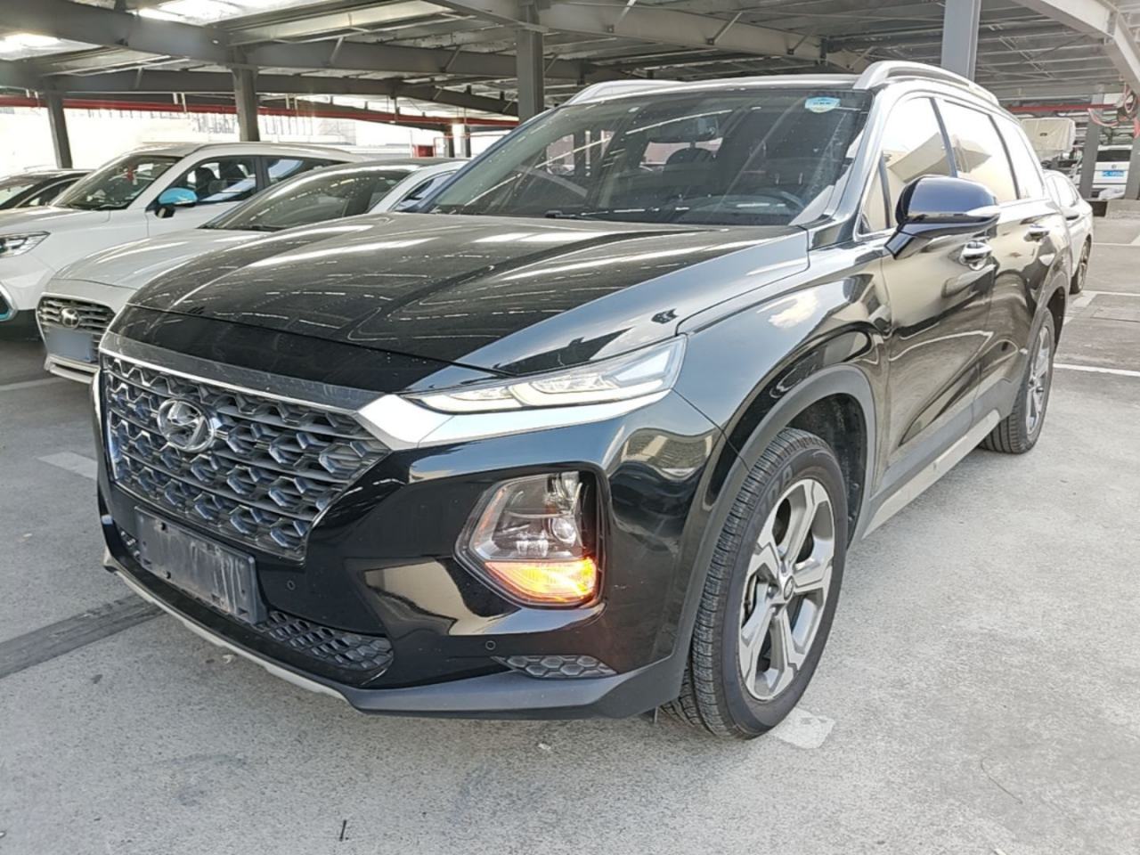 Hyundai Santa Fe - фото 0
