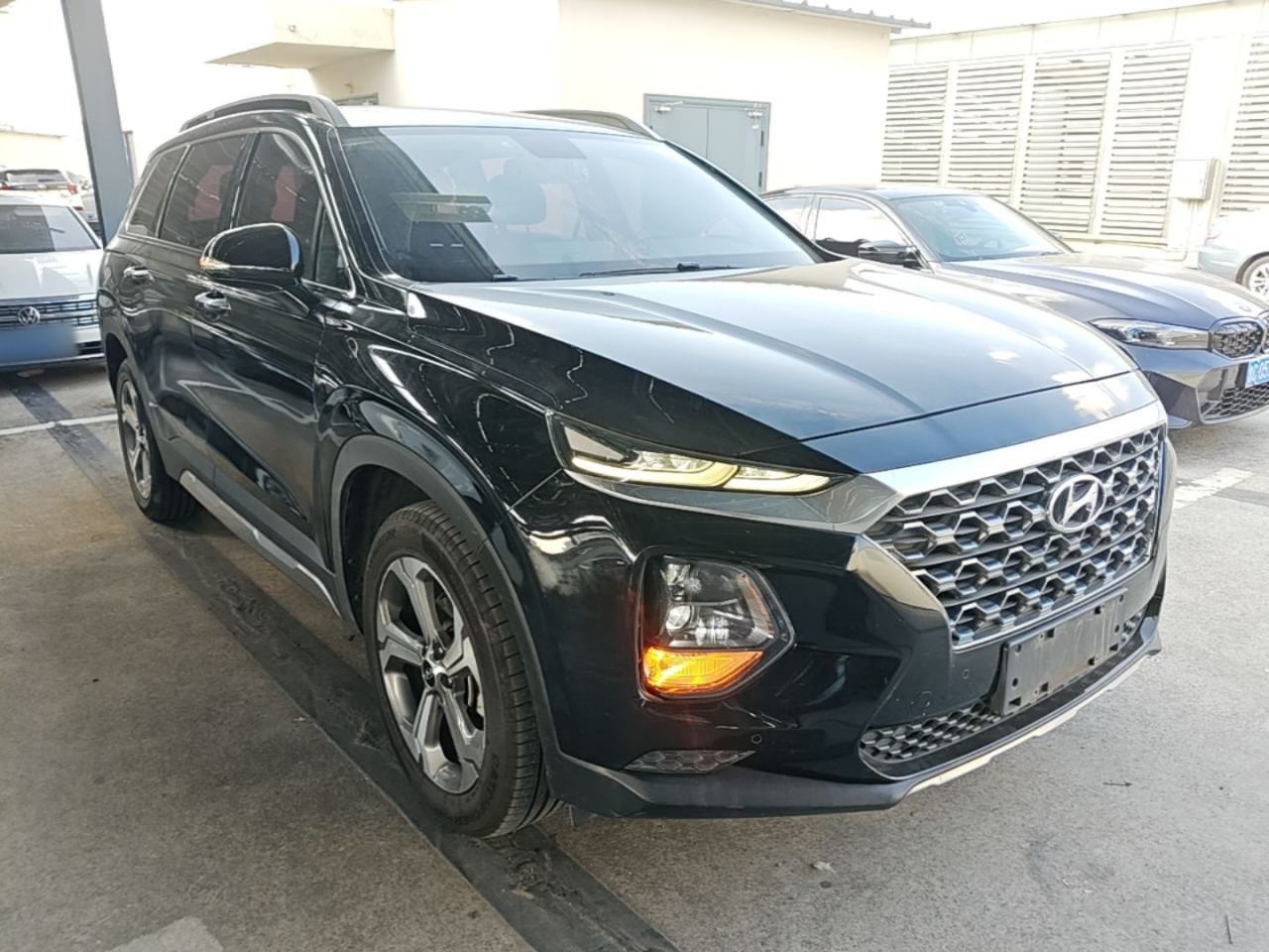 Hyundai Santa Fe - фото 2