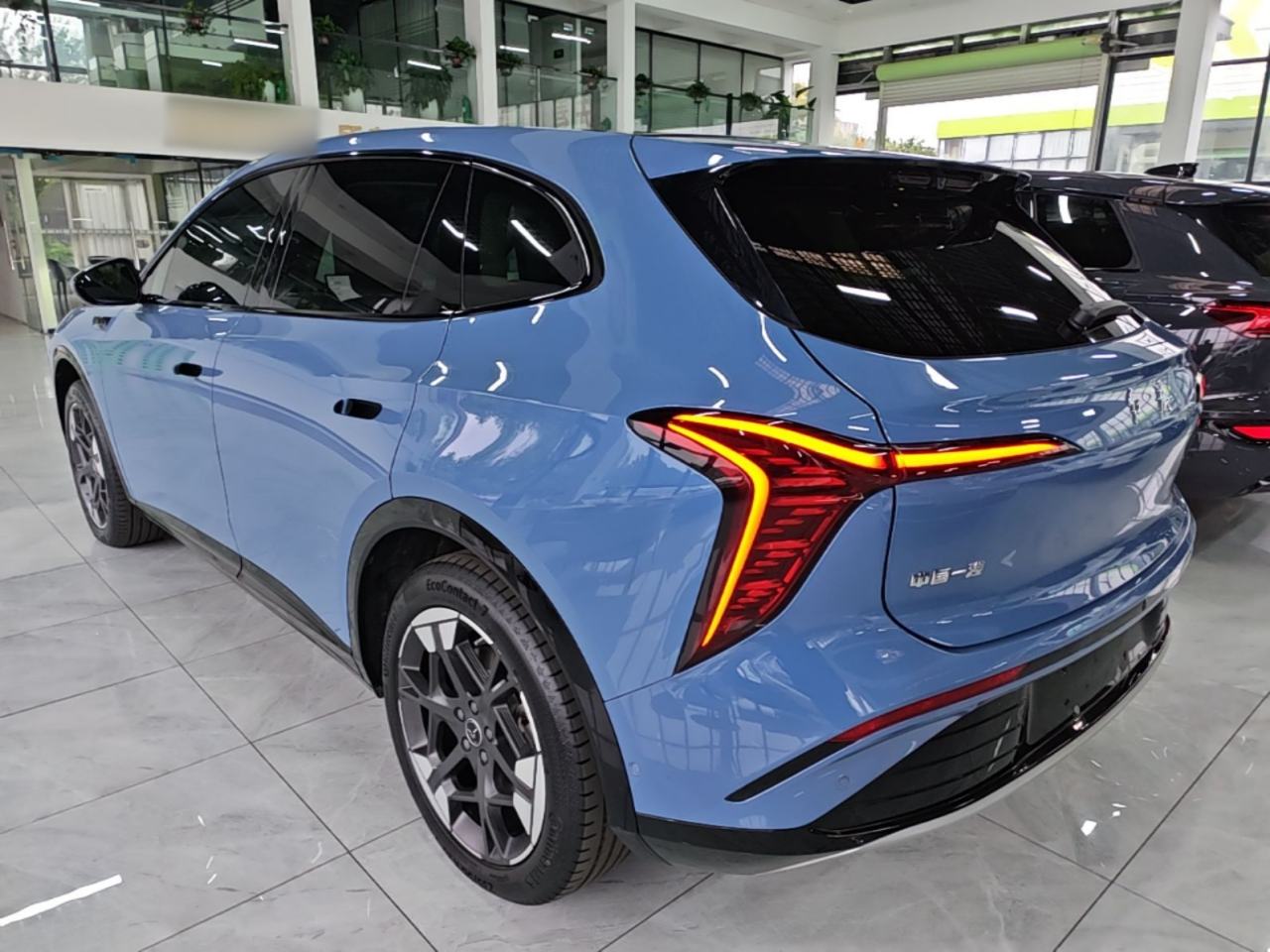 Hongqi 06 - фото 3