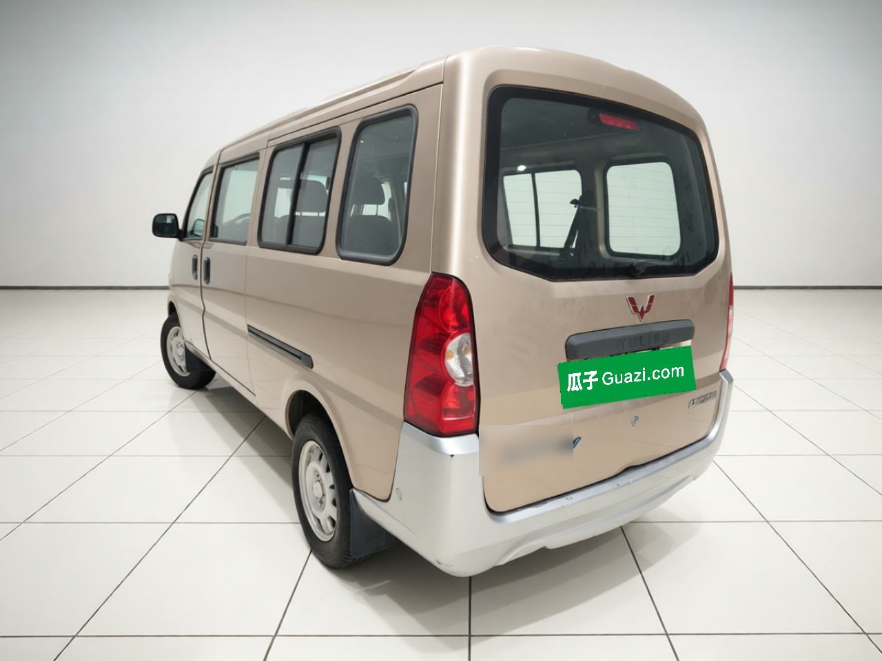 Wuling Rongguang EV - фото 3