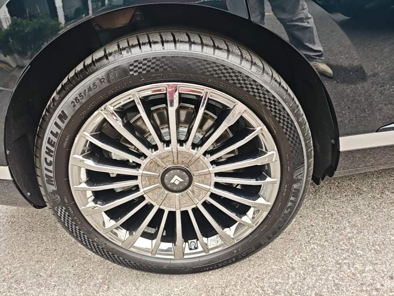 GAC Hyptec HL - фото 2