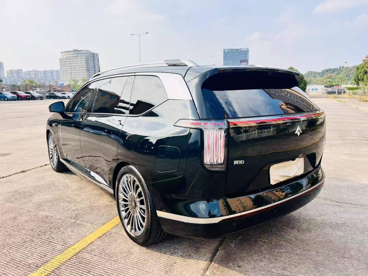 GAC Hyptec HL - фото 4